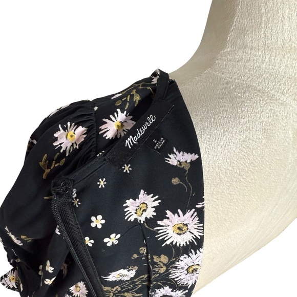 Madewell Puff-Sleeve Wrap-Front Midi Dress in Polka Daisies - Picture 5 of 8